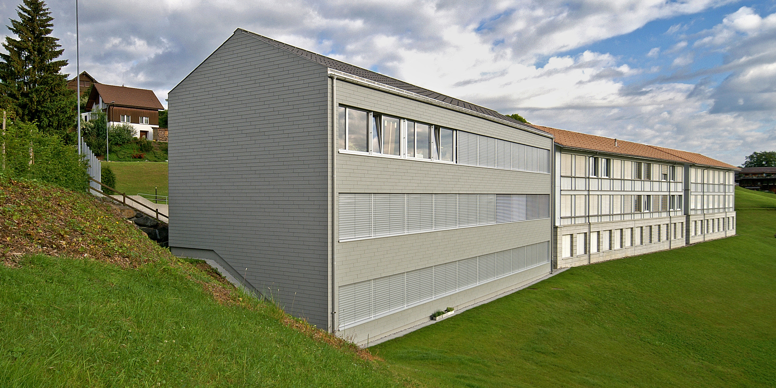 architektur-oeffentliche-bauten-sommertal-wohnungen-architekten-schaellibaum-ch